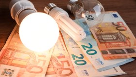 In quali orari si risparmia più energia elettrica?