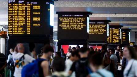 Scioperi, il calendario di luglio: 11 giorni di stop tra aerei treni e bus